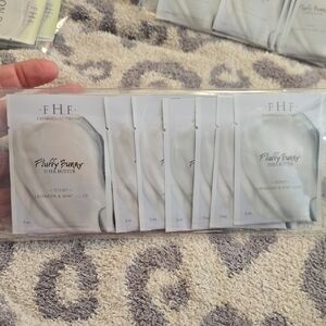 Farmhouse Fresh Skincare-12 Fluffy Bunny Shea Butter Packets